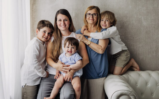 Regalo Día de la Madre en Madrid | Mini sesiones de fotos con abuelas y familia