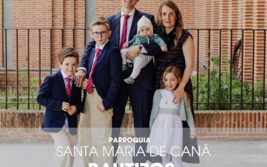 Fotos de bautizo en Santa María de Caná | Pozuelo